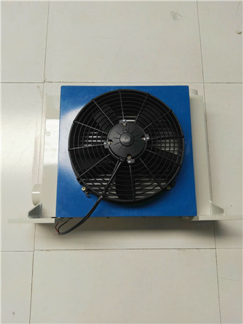 拖拉机用液压油散热器